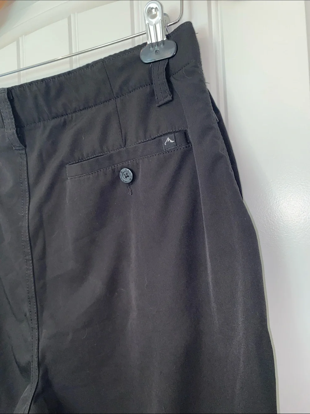 Denali Men's Black Flat-Front Shorts size Waist 32